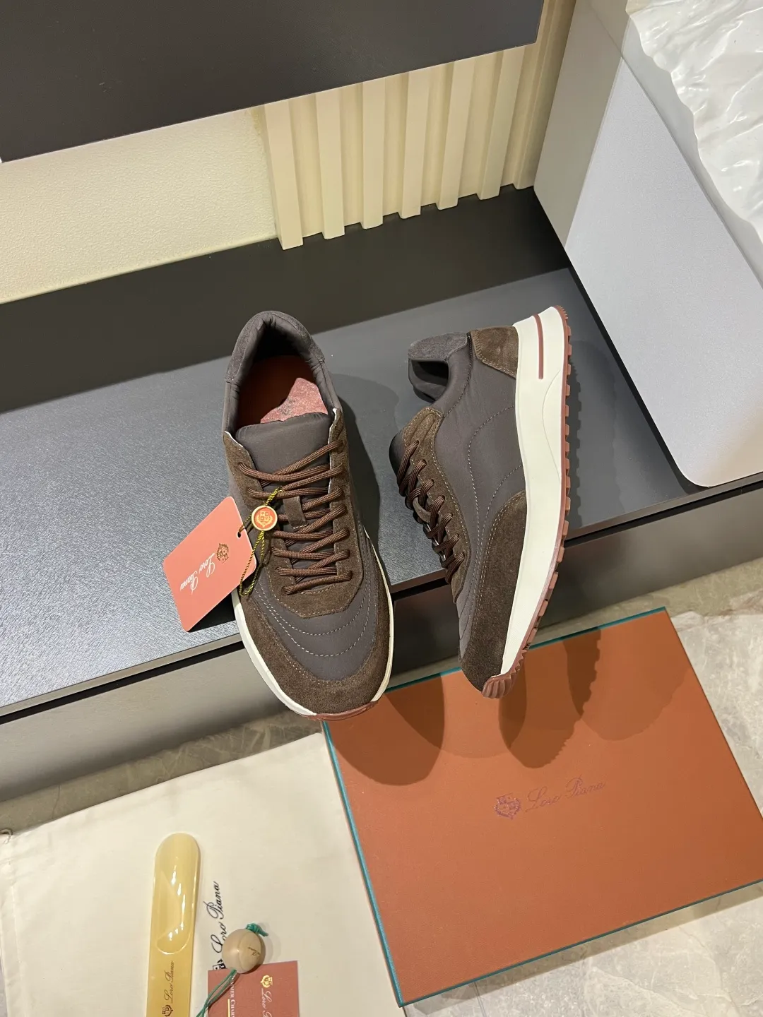 Men's men's shoes 💰p480 Loro men's shoes 💰piana niche classic jogging shoes, men's lace-up casual shoes and sneakers, high-quality lightweight and comfortable fabrics, suitable for outdoor leisure, the color scheme is young and energetic, and it looks great with sportswear or casual suits! Size: 38-44 (45 customized)
